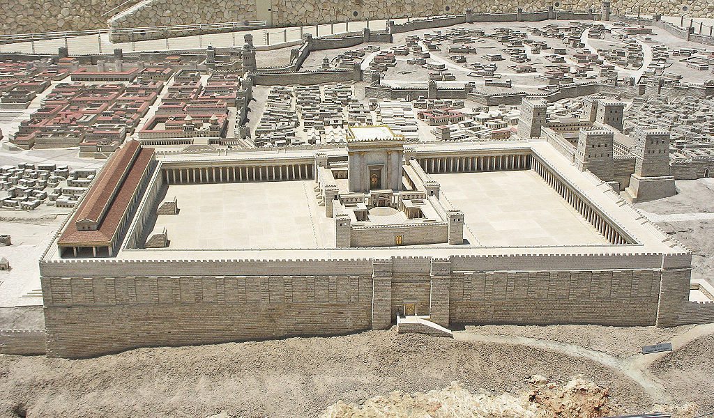 1024px-Second_Temple_view